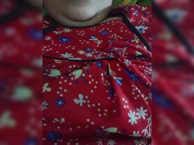 Freechat sexycharu on BongaCams