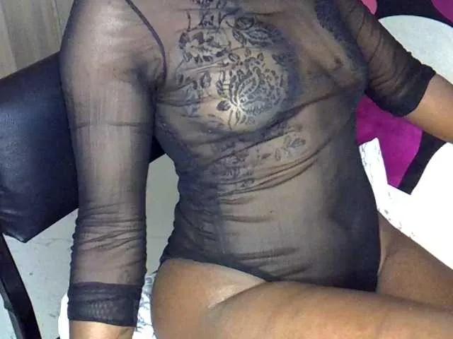 BongaCams Shaza is Freechat Shaza — Flirting and seeing how long I can keep you guessing is my favorite game.