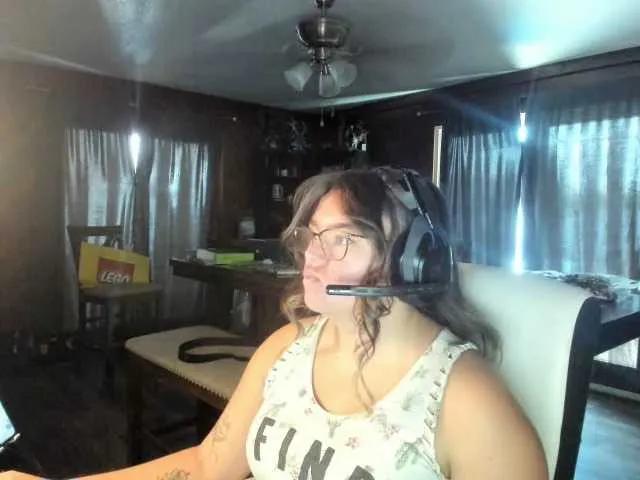 spookysmokes — Tip-for-attention kink
Curves appreciation
Lingerie lovers
Soft humiliation (playful teasing)
Praise kink