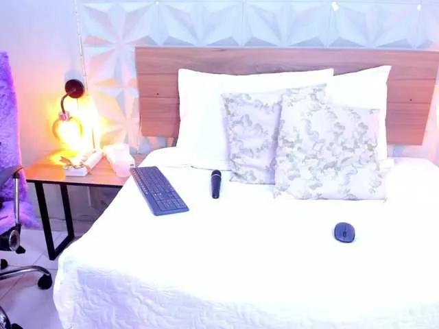 StaceyWhite on BongaCams