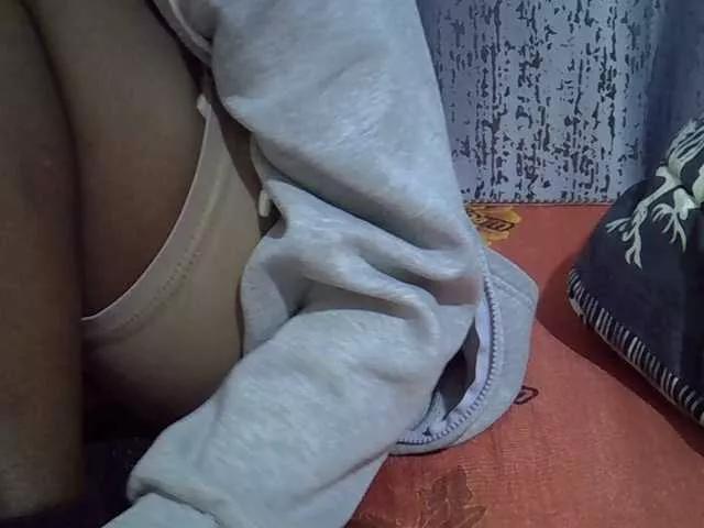 Sweetvine on BongaCams