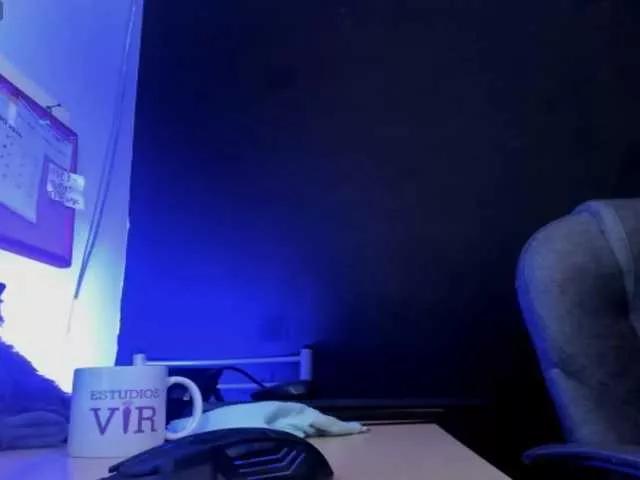 viktoria-davis on BongaCams