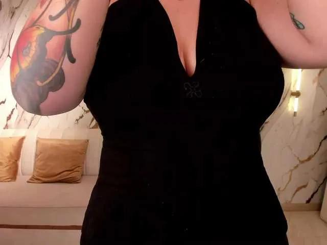 ViolettCastel on BongaCams