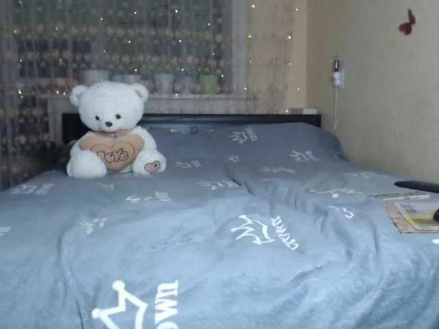 WetAngely — Strong man body