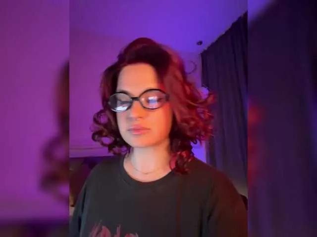 WhoreMira on BongaCams