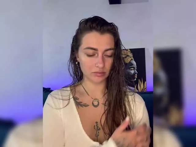 WILDGIRL on BongaCams