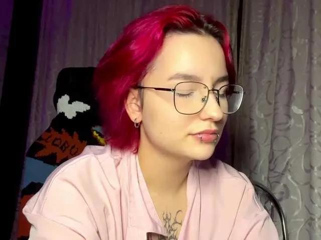 YoungAvenoso on BongaCams