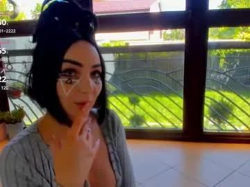 1munique on Chaturbate