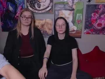 _adrenalinee_ — SUCK YOUR FINGER BOTH GIRLS [72 tokens left] #18 #bigboobs #couple #new #skinny