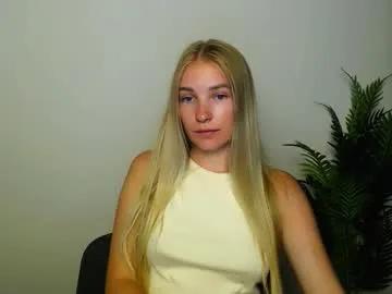 Freechat _snow_queen__ on Chaturbate