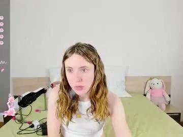 adelina_cowell on Chaturbate
