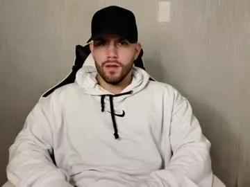 ades_lowe on Chaturbate