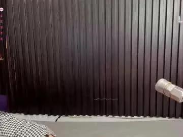 aleja__slav3 on Chaturbate