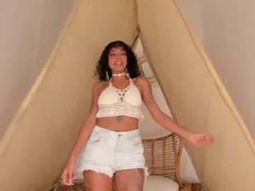 ariella_ruiz on Chaturbate