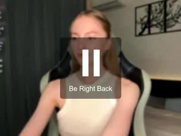 autumnroginson — GOAL '' Hot show in oil with naked body ''  Hey, i'm Annie! let's make some fun, my PVT is open!  #shy #new #18 #blonde #skinny [996 tokens remaining]