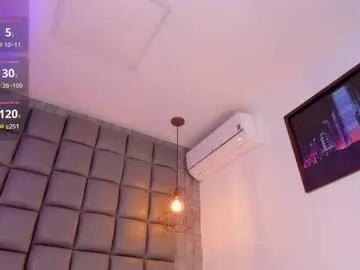 axaras on Chaturbate