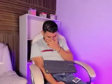 Freechat axel_grey_ on Chaturbate