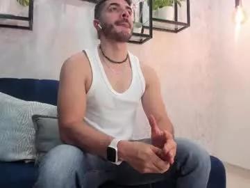 axelthompsom on Chaturbate