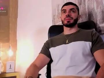 axelthompsom on Chaturbate