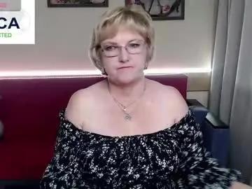 beautiful_lina7 — GOAL: hug me [9 tokens remaining] I invite you to my sensual world #lovense #nonude #mommy #bigboobs #mature