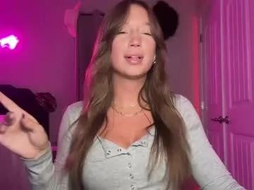 brielledaviss on Chaturbate