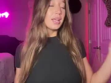 brielledaviss — Come closer.. I promise I'm even better up close..  #new #young #brunette #bigboobs