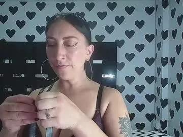 Freechat britney_sub on Chaturbate