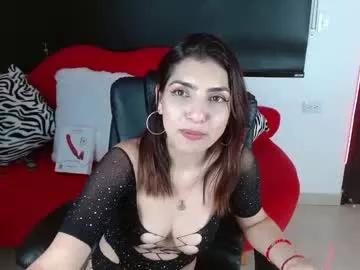 carolaine69_ on Chaturbate