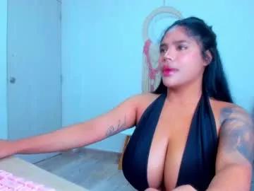 carolinalovehot on Chaturbate