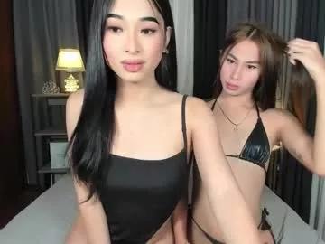 carolinariches on Chaturbate