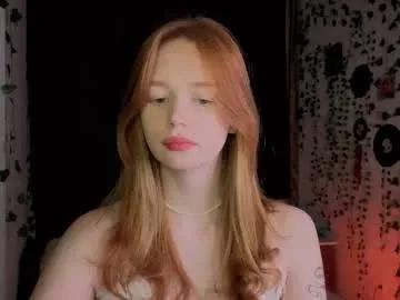 carolinnk on Chaturbate