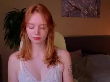 carolinnk on Chaturbate