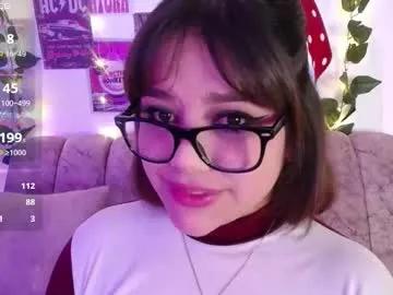 chaarlotte_1 on Chaturbate