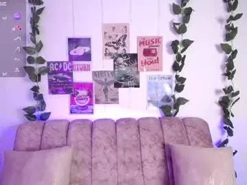 chaarlotte_1 on Chaturbate