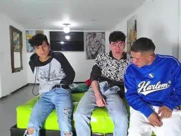 Freechat crismens on Chaturbate