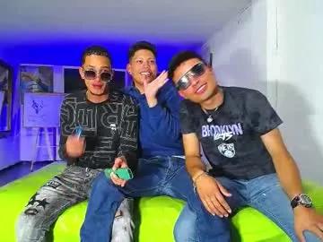 Freechat crismens on Chaturbate