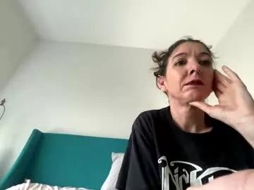 Freechat cwave7 on Chaturbate