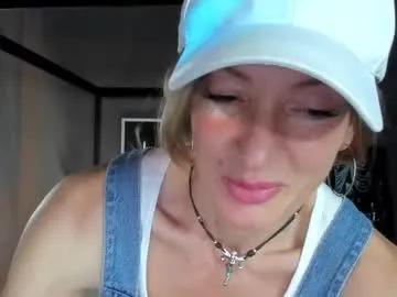 dorothy_meyer on Chaturbate