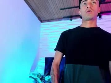 drakeneumann on Chaturbate