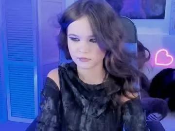 elainebeness on Chaturbate