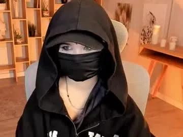 elainebeness on Chaturbate