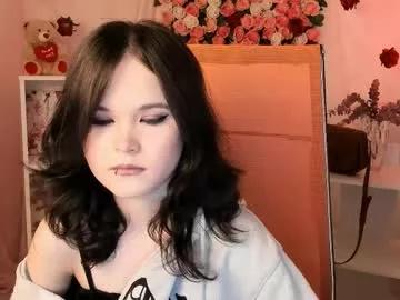 elainebeness on Chaturbate