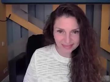 ellalongs on Chaturbate