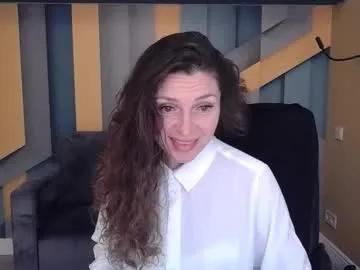 ellalongs on Chaturbate