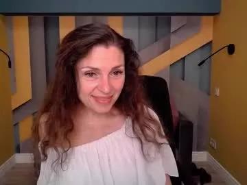 ellalongs on Chaturbate