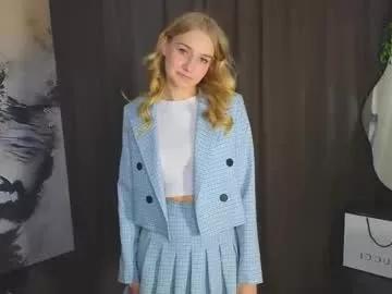 emilyhewell on Chaturbate