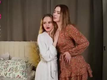 emilyhewell on Chaturbate