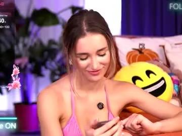 emilyraymont — CAN YOU FEEL THE HEAT?  My TOY is ON, take a try  FAV VIBES 26-44-51-101-111-201-222 - Multi Goal: Start the day with a smile and a touch  [377 tokens left] #nonnude #smile #pvt #shy #blonde