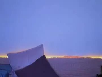 Freechat emilytrays on Chaturbate