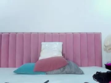 emma_moore8 — Let my wet body surprise you  you will get lost in the heat between my legs - Repeating Goal: Naked sexy oled dance - #18 #daddysgirl #skinny #smalltits #teen